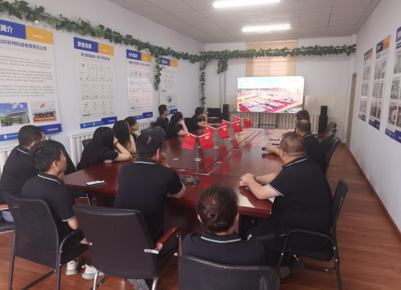 致敬勝利，共燃家國(guó)情懷——科好特科技組織員工觀看抗戰(zhàn)勝利 80 周年閱兵式